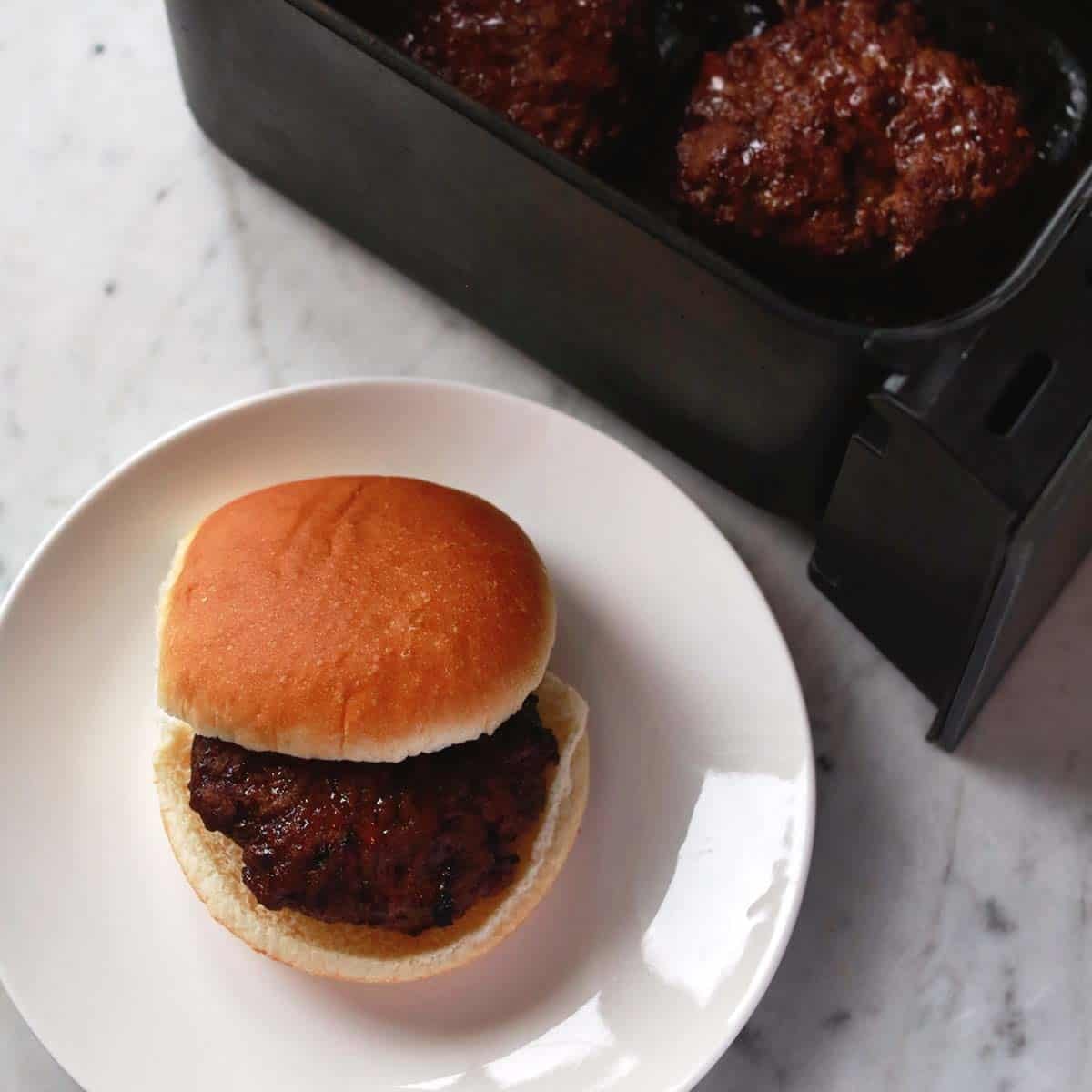 Air Fryer Hamburgers